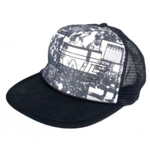 Vintage Vans Warped Tour Snap Back Cap